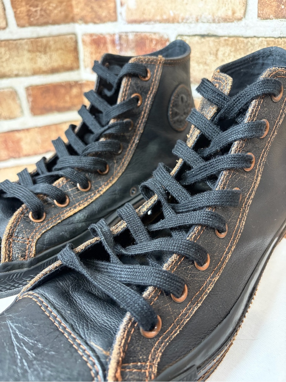Converse Chuck Taylor All Star 1S986 Distressed Black Leather High Top Mens 10 - Picture 9 of 16